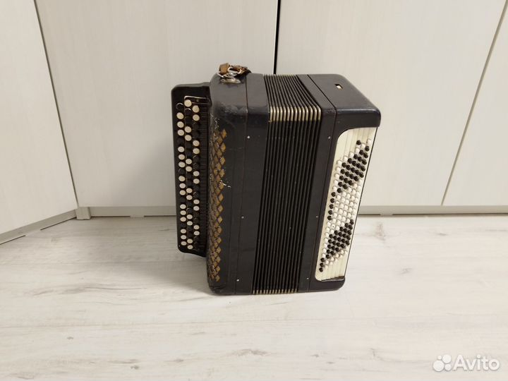 Баян полностью исправный