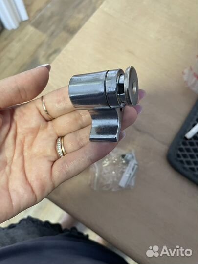 Ограничитель двери