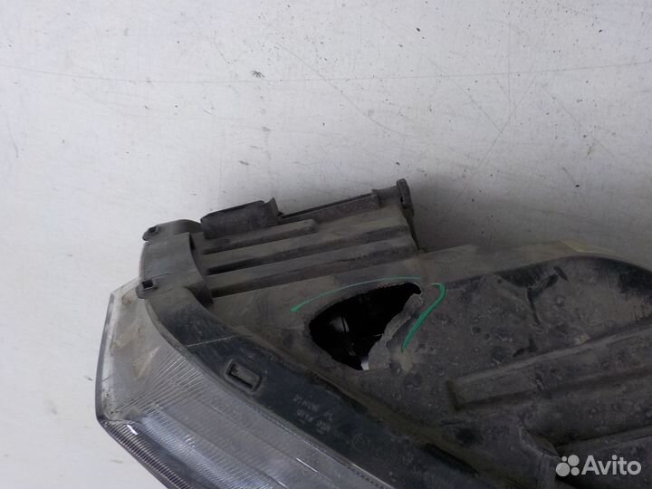 Фара левая Kia Sorento/Sorento Prime