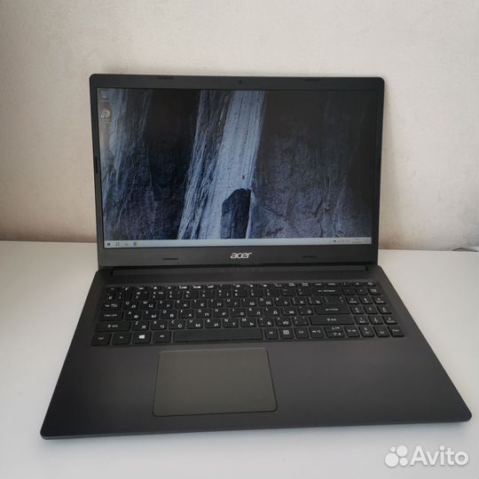 Ноутбук Acer aspire 3