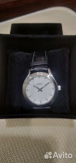 Часы addex