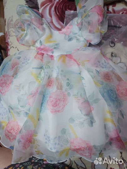 Продам платье для девочки