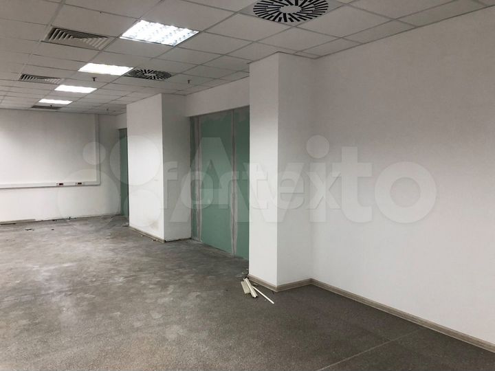 Сдам офисное помещение, 196 м²