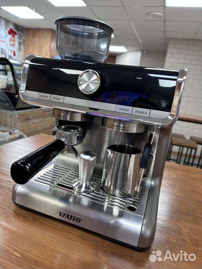 Кофеварка новая