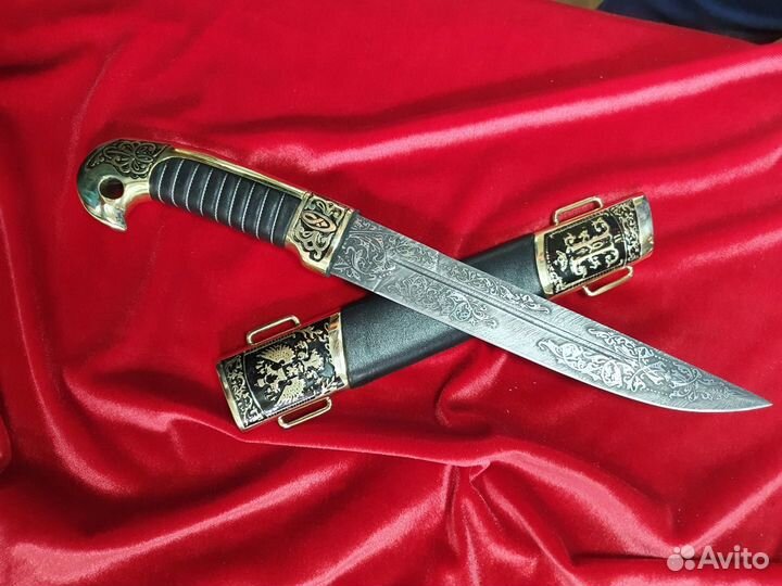 Нож пластунский, резной дамасск