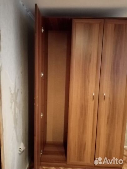 Шкаф 3 х створчатый бу