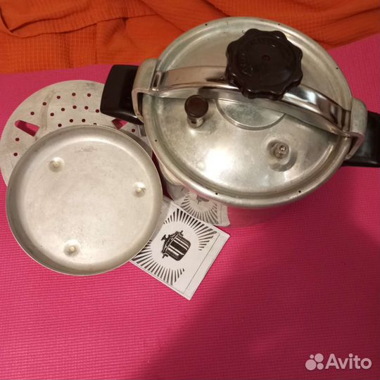 Скороварка на 6 литров, советская Минутка, б/у