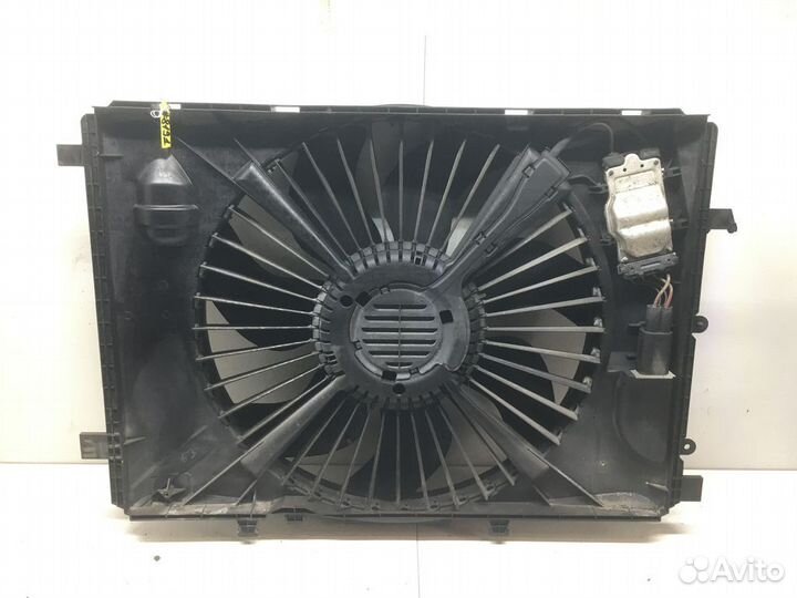 Вентилятор радиатора Mercedes-Benz C-Class