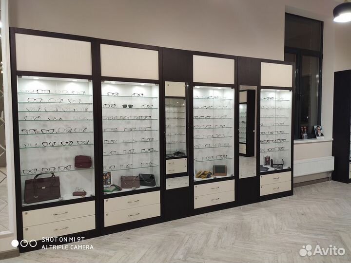 Аптечные торговые витрины