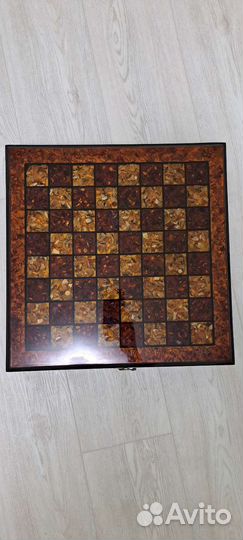 Шахматы, шашки из янтаря