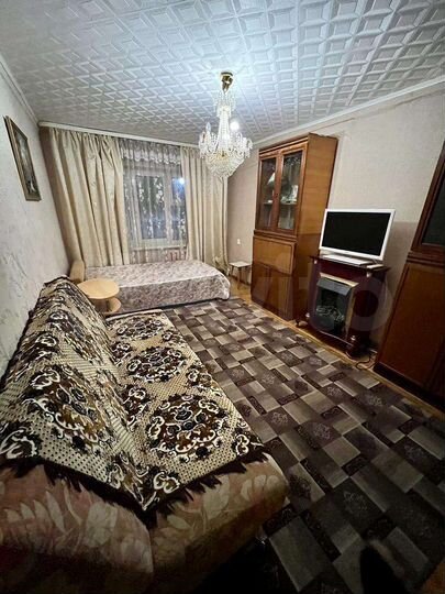 2-к. квартира, 52 м², 1/9 эт.