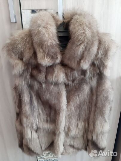 Куртки женские,жилет