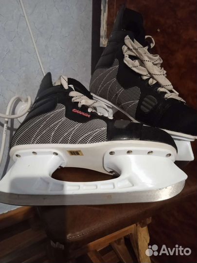 Коньки хоккейные 40-41