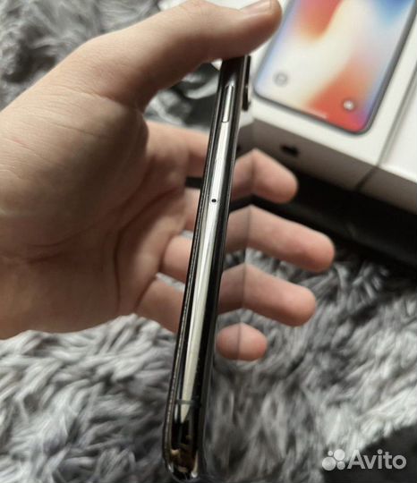 iPhone X, 64 ГБ