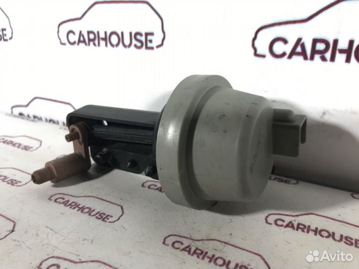 Вакуумный клапан Ford Focus 2 1.8 qqdb 2008