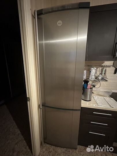 Холодильник бу Electrolux