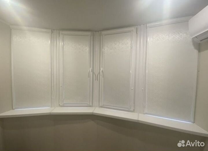 Рулонные шторы блэкаут в коробе E6208