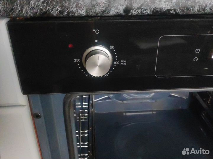 Духовой шкаф