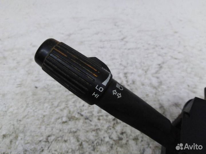 Переключатель поворотов подрулевой 04728424