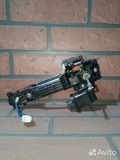 Ручка двери внешняя toyota corolla fielder NZE144G 1NZ-FE FR/RH