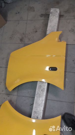 Крылья фольксваген т5 правое и левое