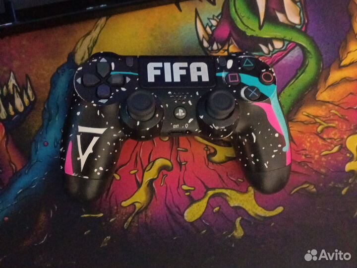 Джостик Sony PS4