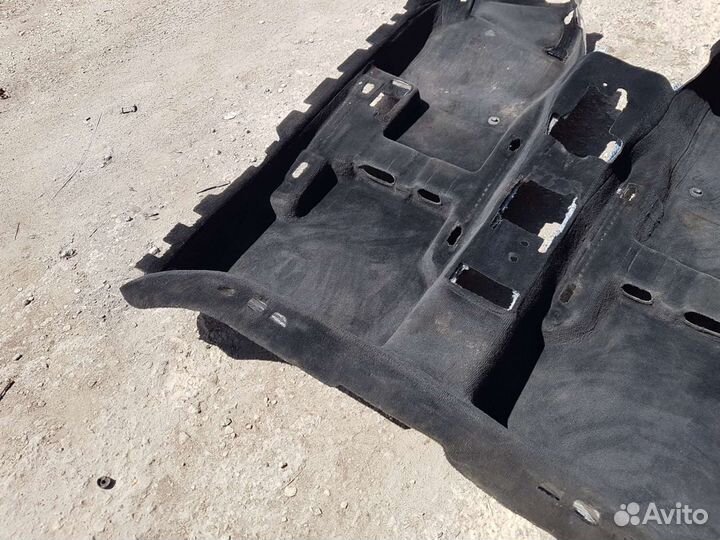 Пол салона volkswagen passat B6