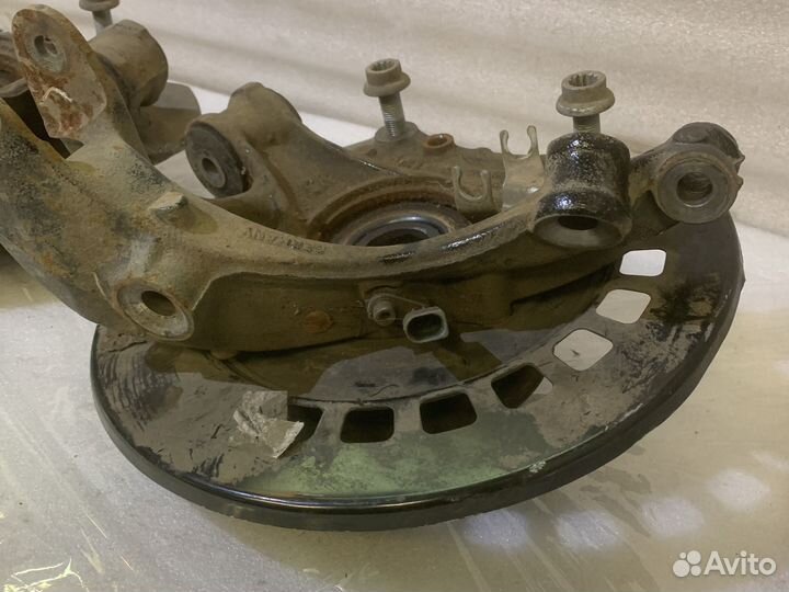 Кулак ступица задняя Volkswagen Touareg