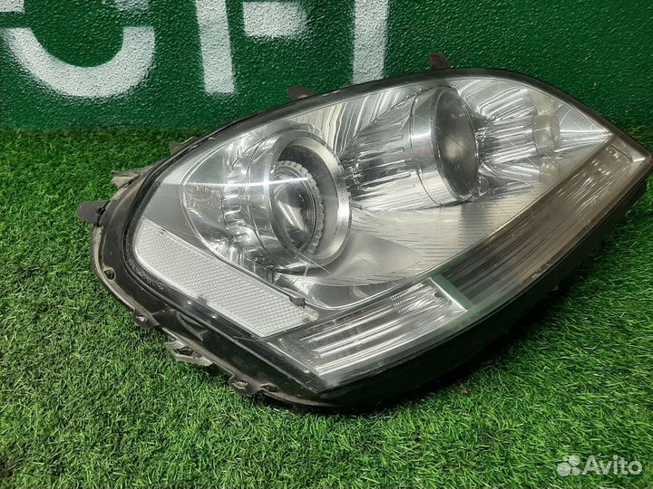 Фара передняя правая Mercedes-Benz M-Class W164