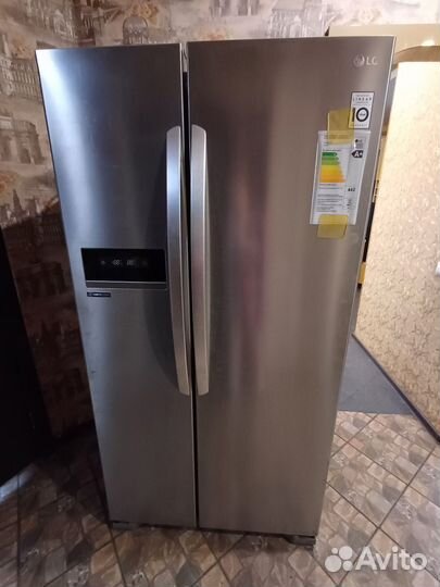 Холодильник на запчасти