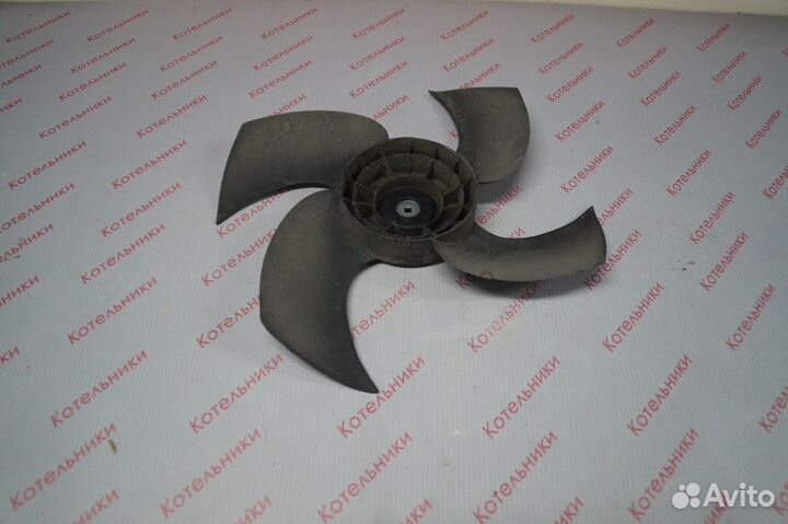 Nissan 21481-AV700 Крыльчатка вентилятора