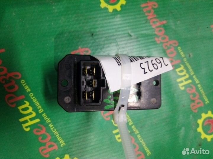 Резистор печки Toyota Vista 1990-1996