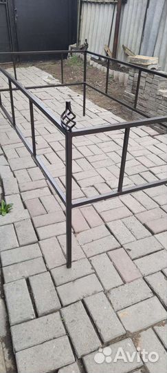 Оградки на кладбище