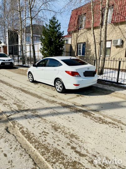 Hyundai Solaris 1.6 AT, 2013, 289 000 км