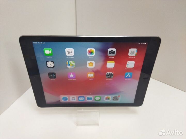 Планшет с SIM-картой Apple iPad Air 32Gb Wi-Fi + C