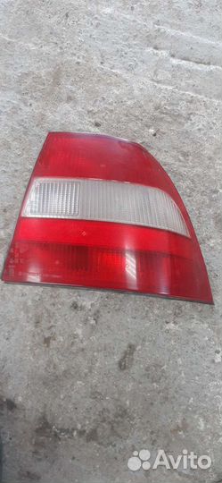 Фонарь задний правый opel vectra b хетчбэк