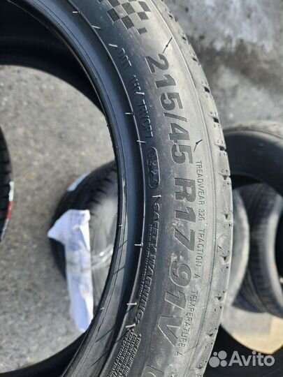 Kumho Ecsta PS71 215/45 R17