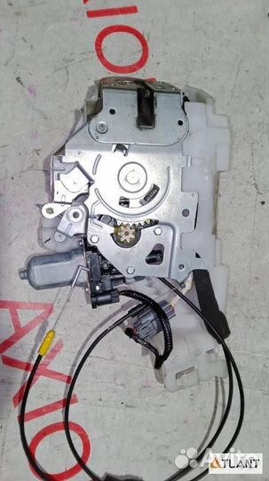 Замок двери задний левый honda stepwgn