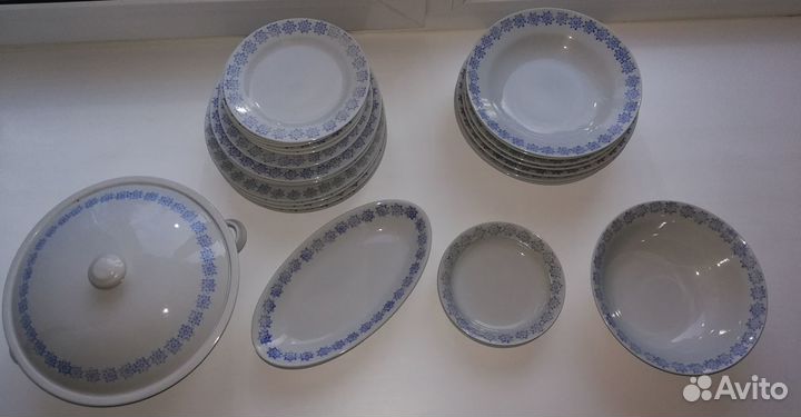 Сервизы- столовый Корея, чайн. гдр и другие СССР