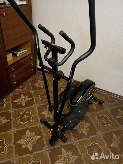 Эллиптический тренажер Орбитрек USA Style