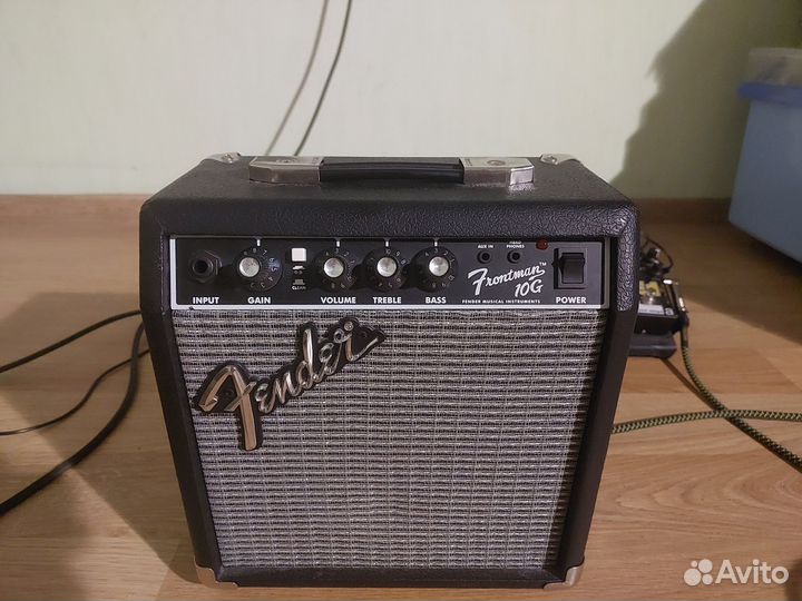 Комбоусилитель fender 10g