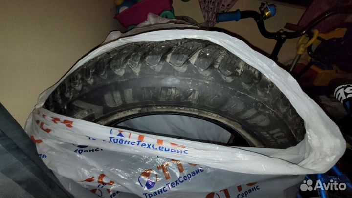 Goodyear UltraGrip Ice Arctic SUV 225/65 R17 102T