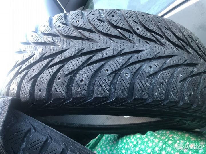 Yokohama Ice Guard Stud IG55 235/55 R19 105T