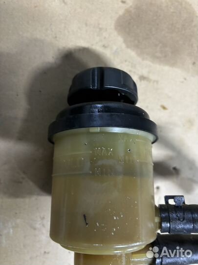 Бачок гур Kia Rio 3