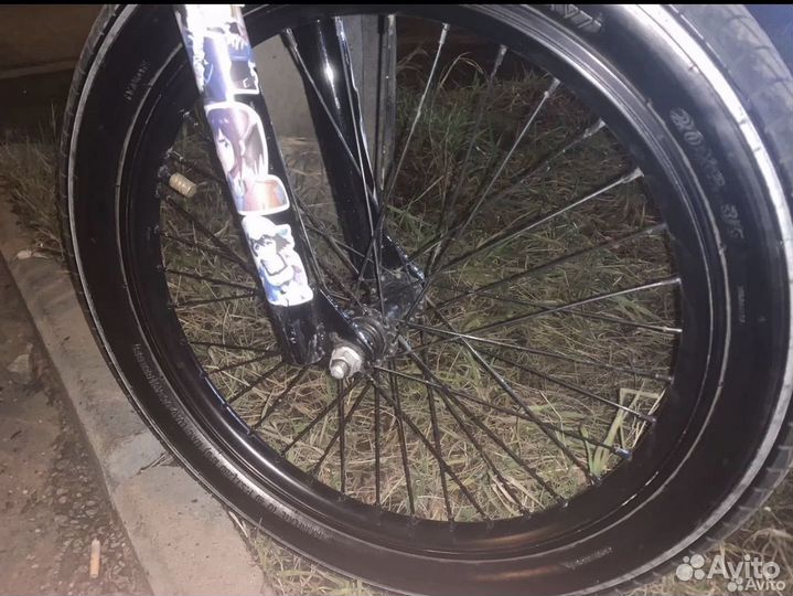 Трюковой велосипед BMX