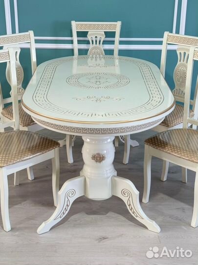 Cтол и стулья. В наличии