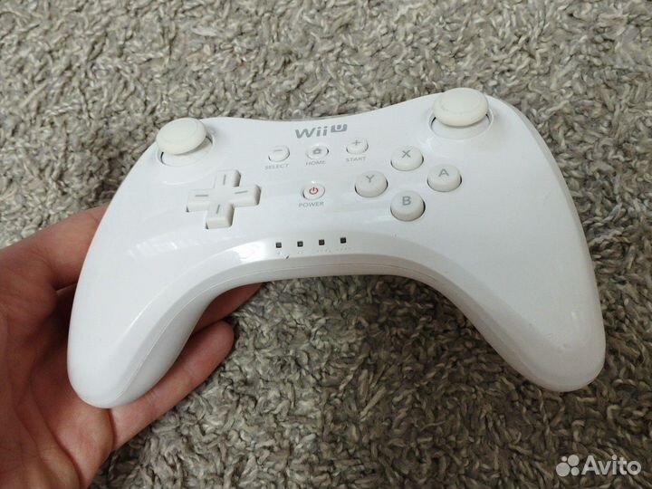 Nintendo Wii u pro controller white