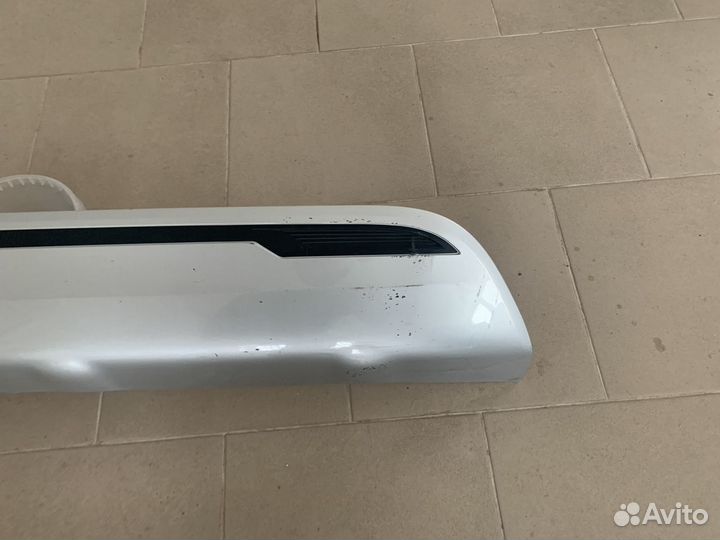 Mitsubishi Outlander 3 (18-21) накладка заднего ба