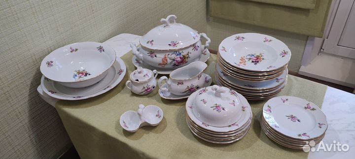 Сервиз 35 предметов. Фарфор Thun. Чехословакия