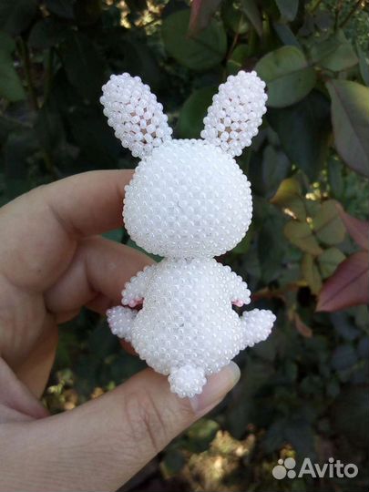 Заяц из бисера